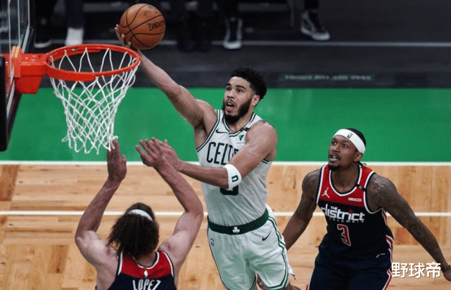 威斯布鲁克|全网黑到万人吹!20+14+5!他仍该被批?谁注意到他赛后的神情