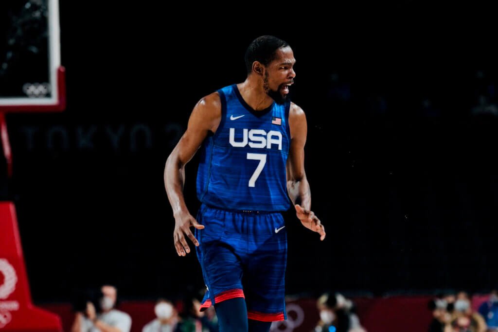  从2875万到240万，德拉蒙德成最大输家，湖人1换1“交易”赚了