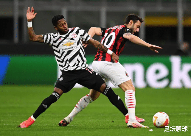 曼聯(lián)|1-0！曼聯(lián)神奇換人：6000萬(wàn)巨星替補(bǔ)出場(chǎng)3分鐘破門，米蘭陷入絕境