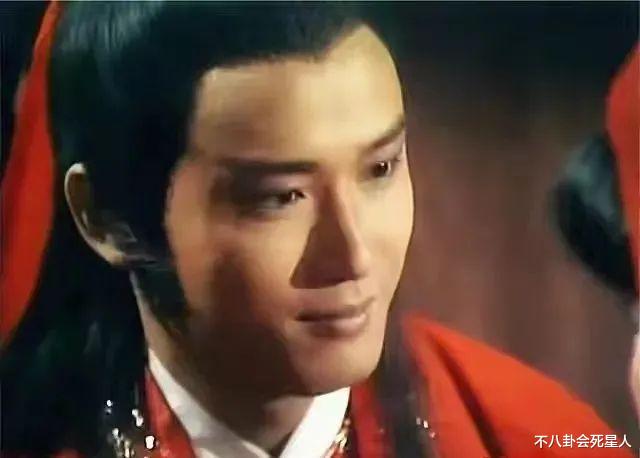 陈坤|子比父丑的10对明星父子,陈坤儿子像路人,看到狄龙儿子太可惜了