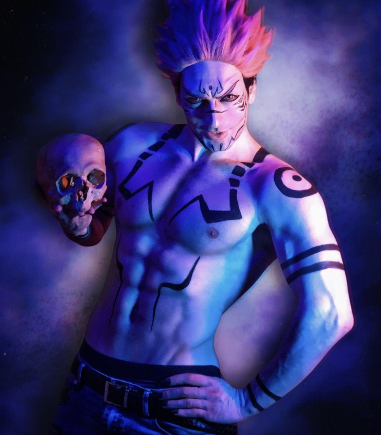 Cosplay|有人200%的用心、Cosplay也不够还原，有人生来就撞脸、且超神似