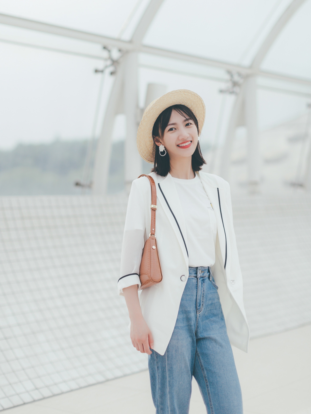 何有强|夏天穿搭没头绪？不妨看看这几组穿搭公式，清新减龄又显气质