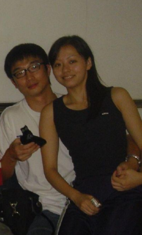 明星素颜|“卑微女孩”张靓颖,被前夫“渣”了15年,转身爱上前伴郎