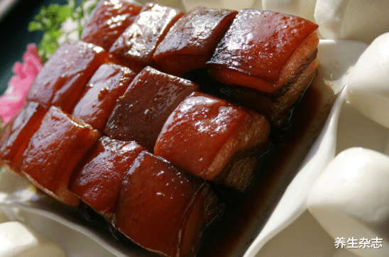 医生|62岁大妈血糖恶化，险些失明，医生直言：这3食物，趁早撤下饭桌