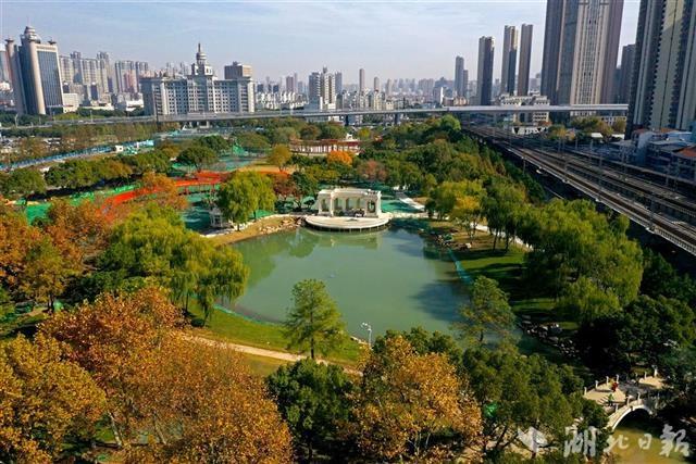 |无人清洁船5G智慧公园上岗