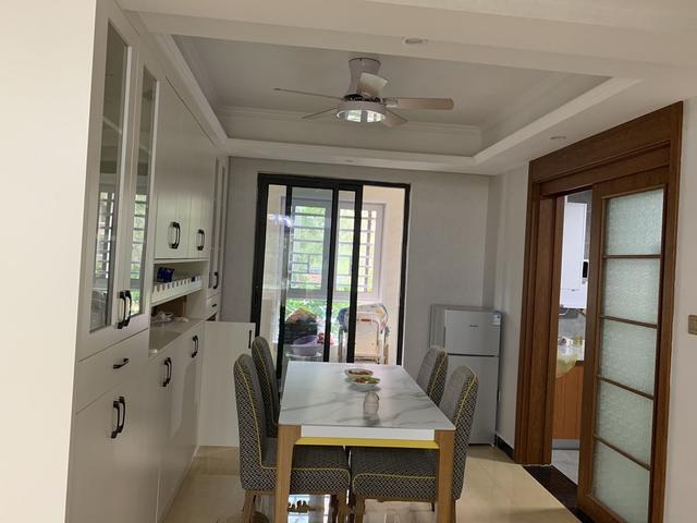 新房入住不到一周，晒到群里就被朋友吐槽电视墙丑，这是真的吗？