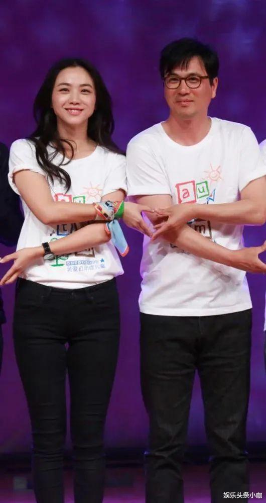 北美|撩衣大秀事业线，昊然弟弟都扛不住！