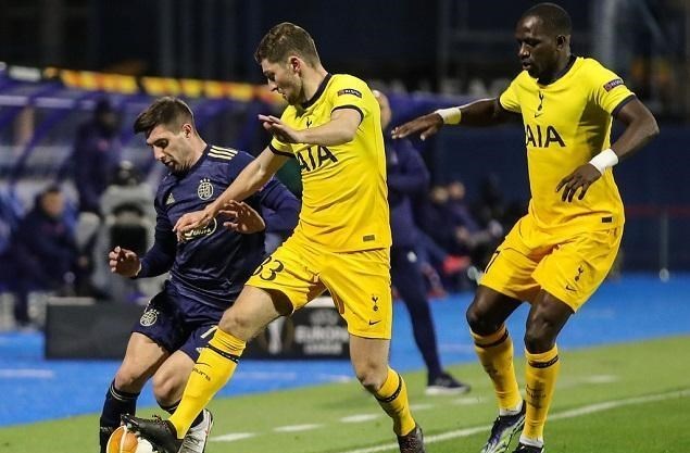 香川真司|2-0到2-2！热刺总比分被扳平，20分钟连丢2球，穆帅表达不满