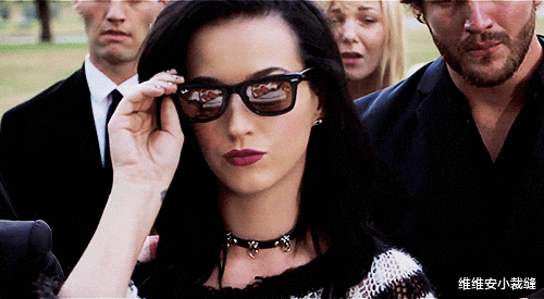 按摩 分享护肤日记，学会4招精华液按摩手法，省下大几千美容费