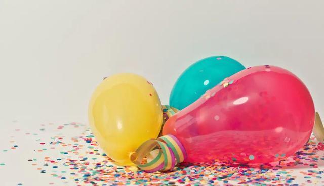 父母堂说 济南女大学生吞药自杀遗书曝光：父母没察觉到的事，正在毁掉孩子