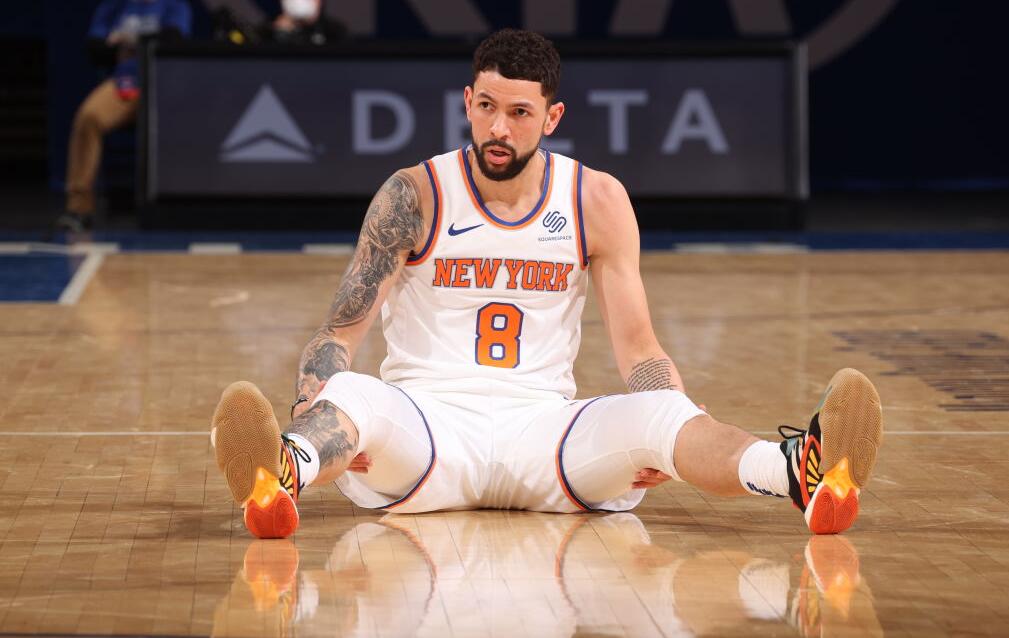 凱里·歐文|一夜5消息：莊神加盟湖人，歐文復出時間確定，馬刺完成一裁一簽