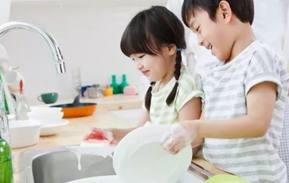 方彤彤|从做家务这件小事上也可以学到很多东西呢