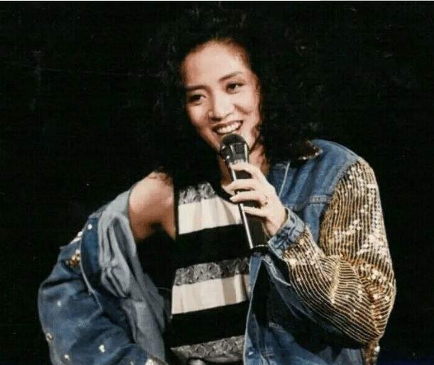 流浪汉|与父母“决裂”的6位港星，每一位都有难言之隐，年龄最大59岁