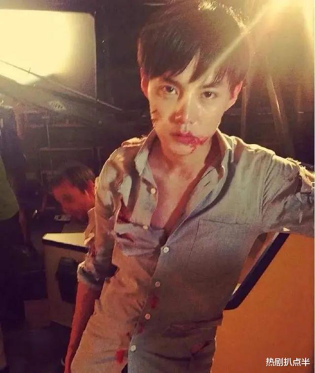 刘昊然|24岁刘昊然近照脸肿大一圈，五宫扁平无明星相，发福变丑不止他