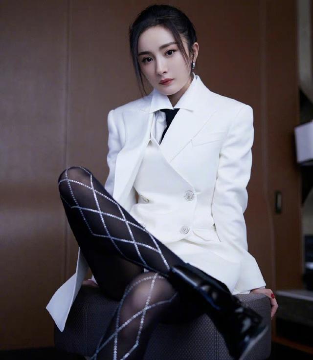 景甜|杨紫，景甜，杨洋，张小斐，关晓彤，范丞丞，朱一龙 ，杨幂