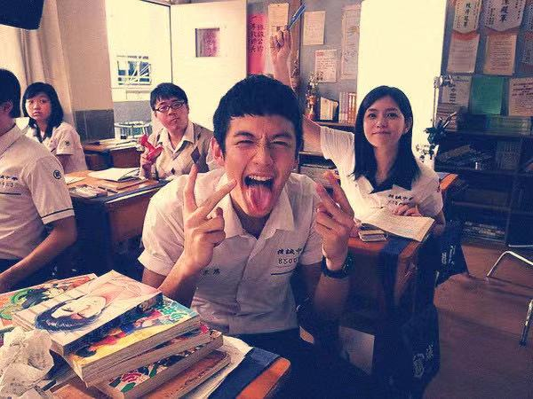 萧亚轩|萧亚轩缺爱的一生：和第16任男友分手，她依然哭得和第一次一样