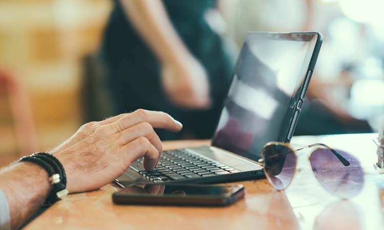 报销|职场酒局，跟随领导去应酬，趁早看懂这四点，做个聪明人