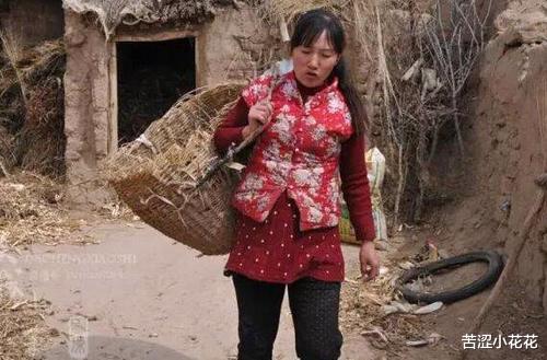 苦涩小花花|养母是哑巴俺嫌丢人，亲妈来找，俺果断离开，村里人都叫好