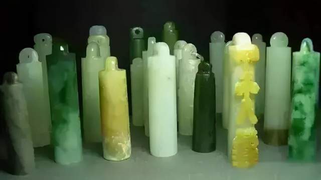 和珅|他是史上第一贪官，光收藏的古玩珍宝就价值800多个亿