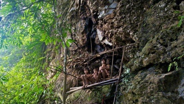 超嗨旅游玩法 以“赤身裸体”为美的民族，游客都不敢乱看，繁育方式更是离谱