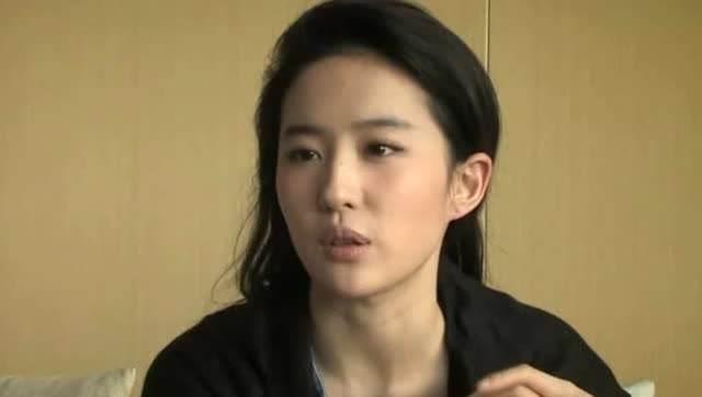 好物官|刘亦菲的“玻尿酸脸”火了，嫩到没有一点瑕疵，太让女人嫉妒了