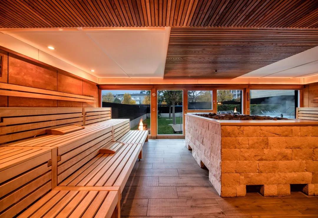 亿伽设计│温泉设计│洗浴设计│酒店设计│热疗?美丽的公园：意大利梅拉诺温泉浴场