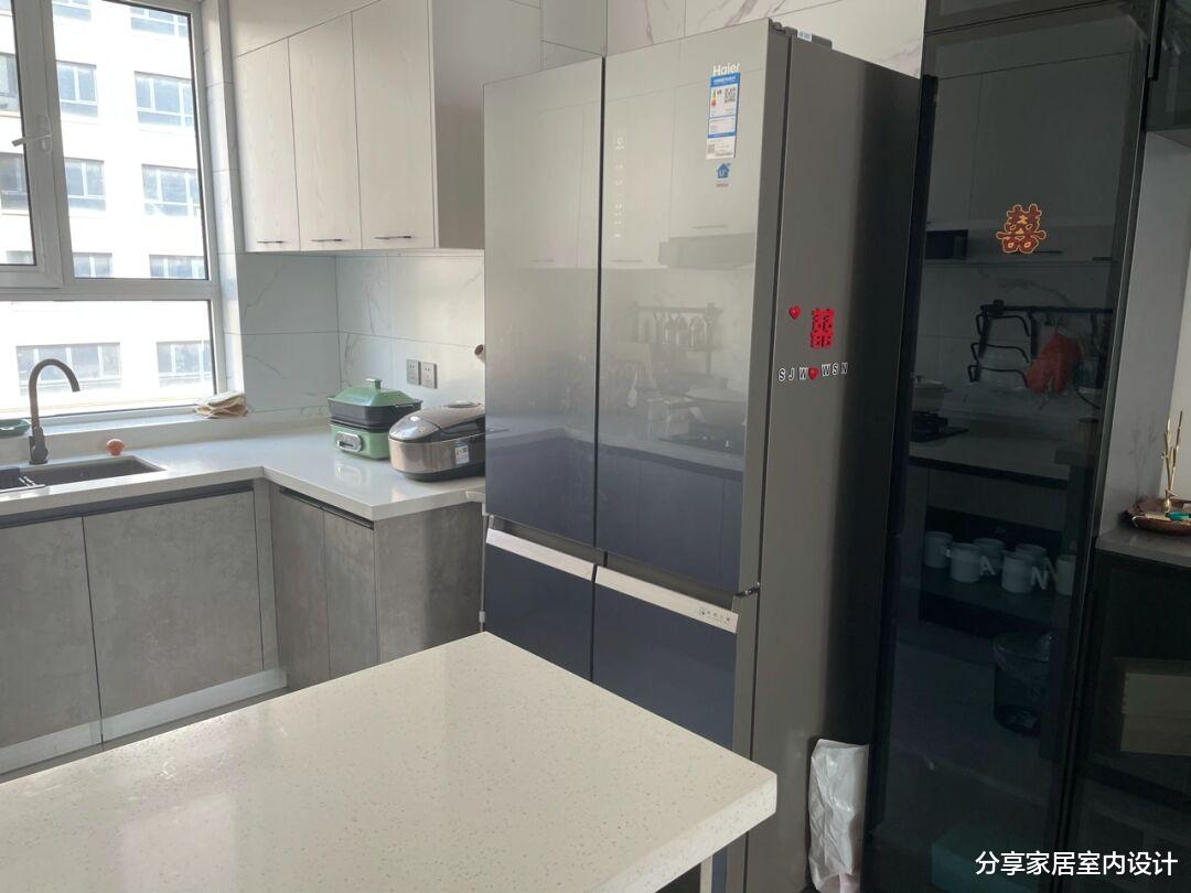 95平两居室新房，入住一年室内保持干净，全屋漂亮极了，分享一下