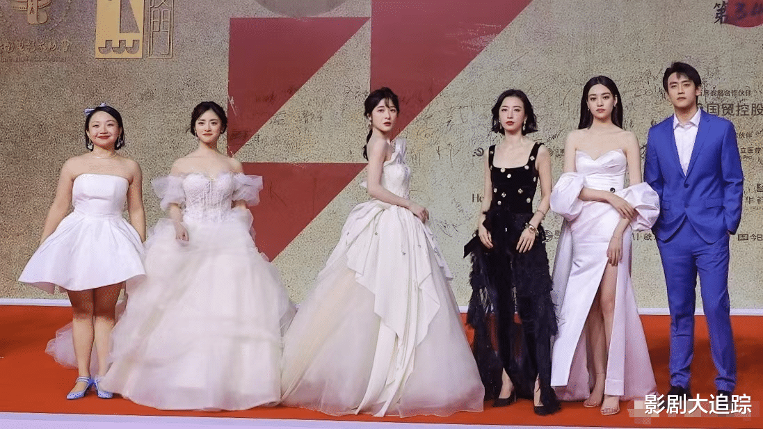 星女郎|心疼！最美星女郎首度曝光消失六年内幕，曾因患肿瘤错失重要角色