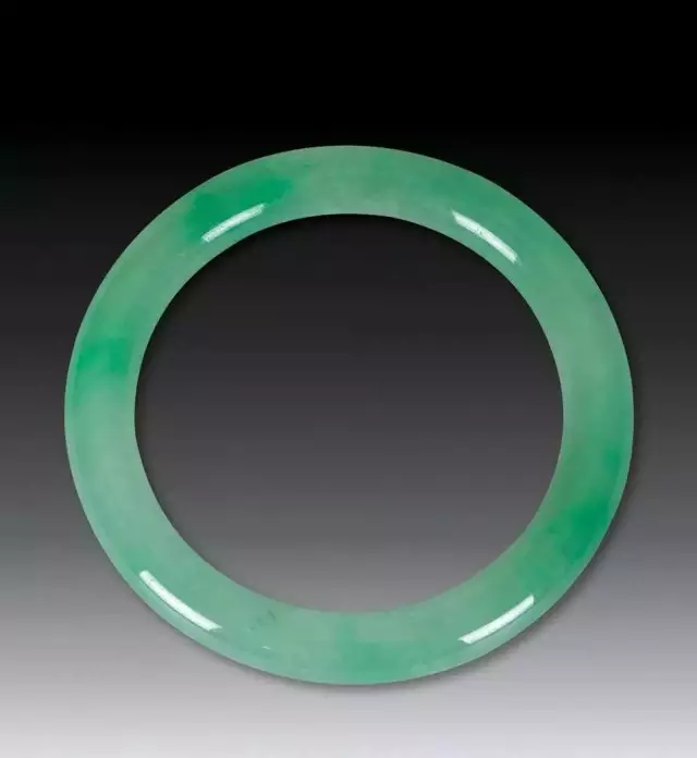 冰种翡翠|玻璃种翡翠和冰种翡翠您会选哪个