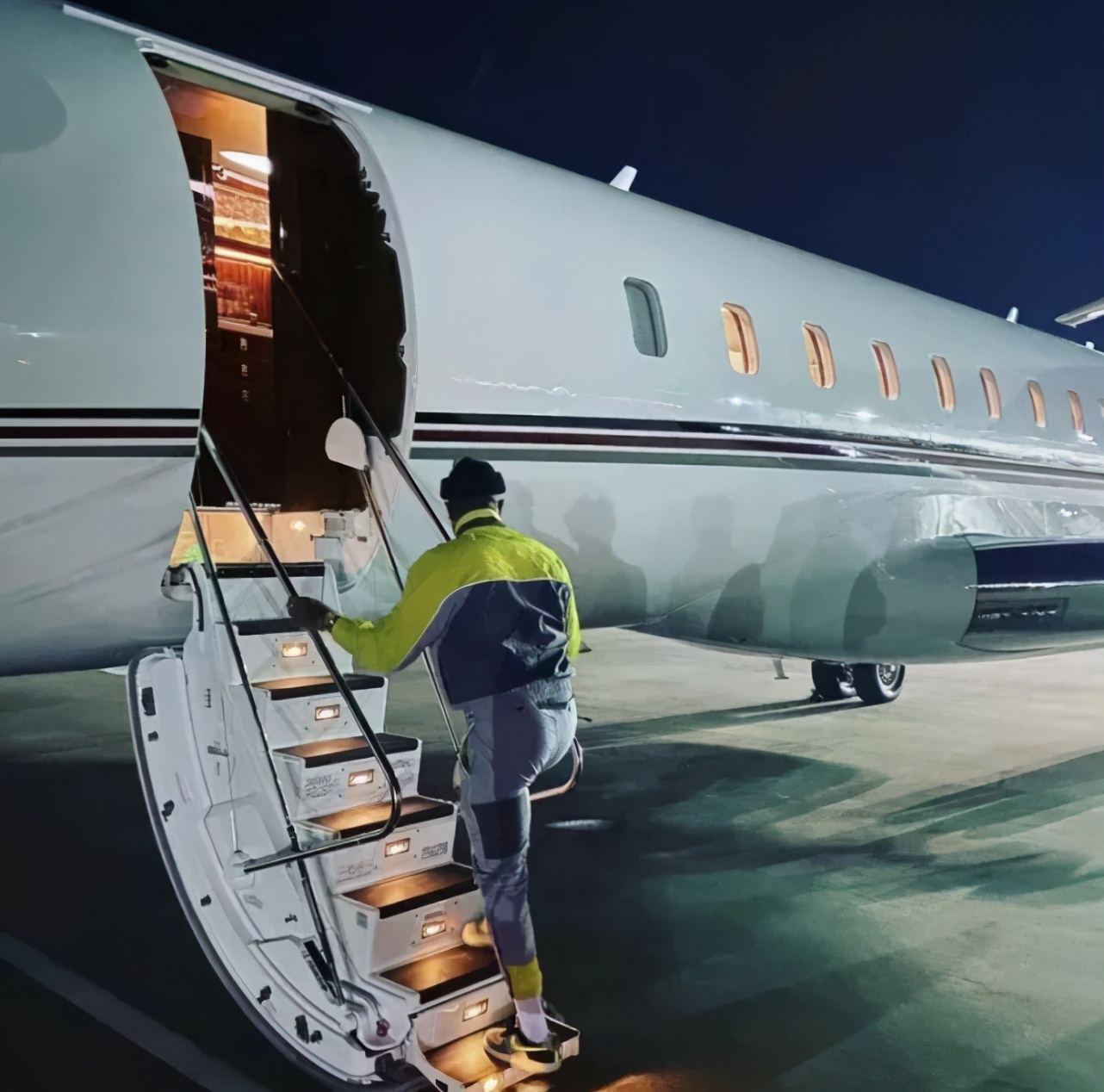 火箭隊|20連敗仍拒絕擺爛？降低籌碼也要得到他，最后三天沒想到火箭先松口！