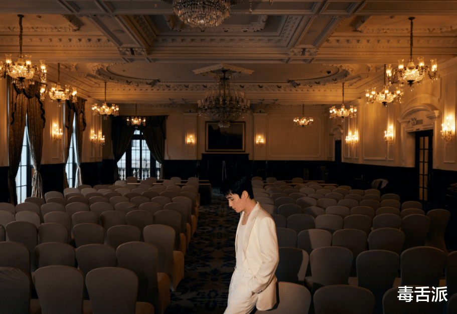 安陵容|朱一龙并不佛，一心想拼出个名堂，像一个固执又单纯的智者