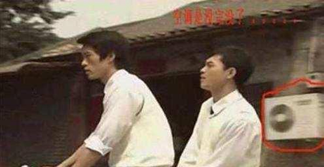 穿帮镜头|骗我们多年穿帮镜头，张卫健：我拍古装戏那么辛苦，穿背心怎么了