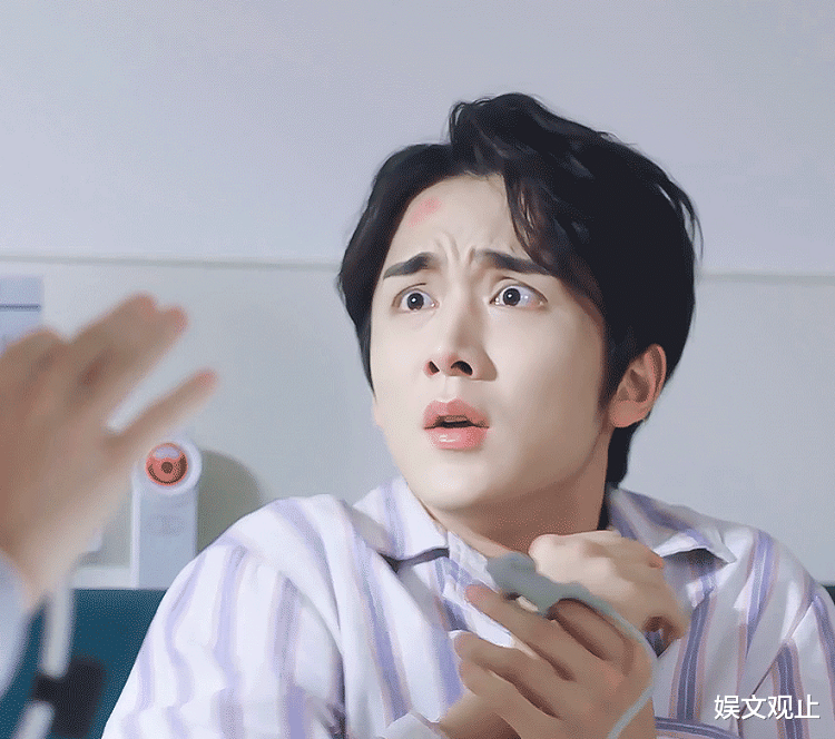 张新成|张新成演的女孩子，娇而不娘恰到好处，演技太好获观众一片称赞