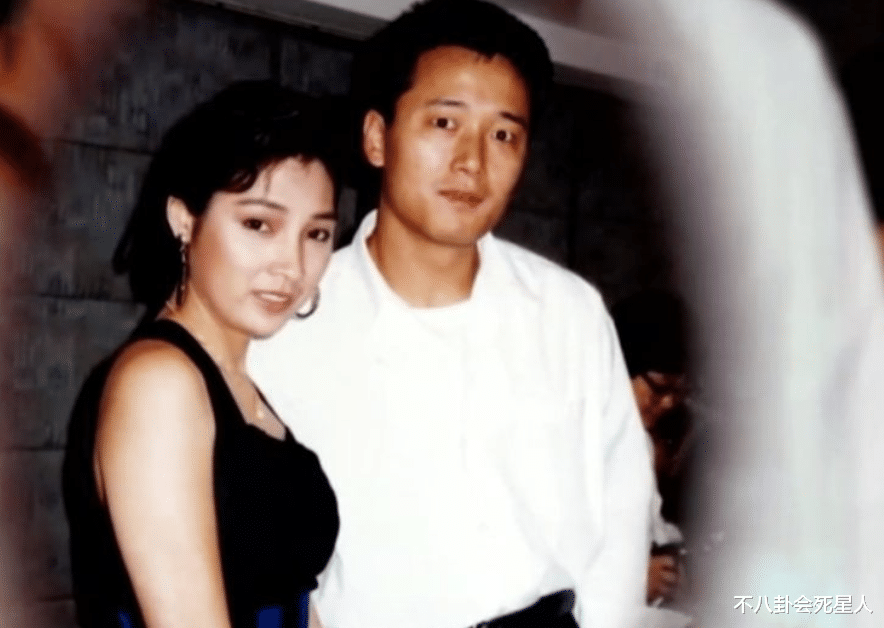 钟镇涛|父亲颜值惊为天人，儿女却长得丑，这5位香港男神的基因被浪费了