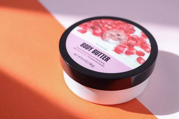 保湿 好物分享：扒了上百种身体乳，只有这款值得回购10000次！