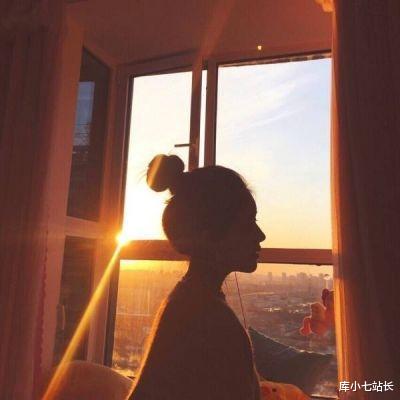 《局外人》:任何在母亲下葬时不哭的人,都可能被判死刑
