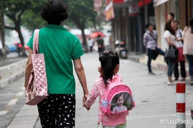 育儿日记360|“拆台式”的家庭教育，在悄悄毁掉你的娃，很多父母不自知