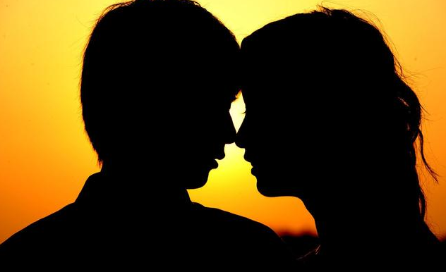 玄何师傅|感情时好时坏，阴历生日看你婚姻走势发展方向