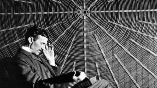 鸽子 他提出了无线地球计划，一生两次崩溃，晚年把鸽子当成爱人