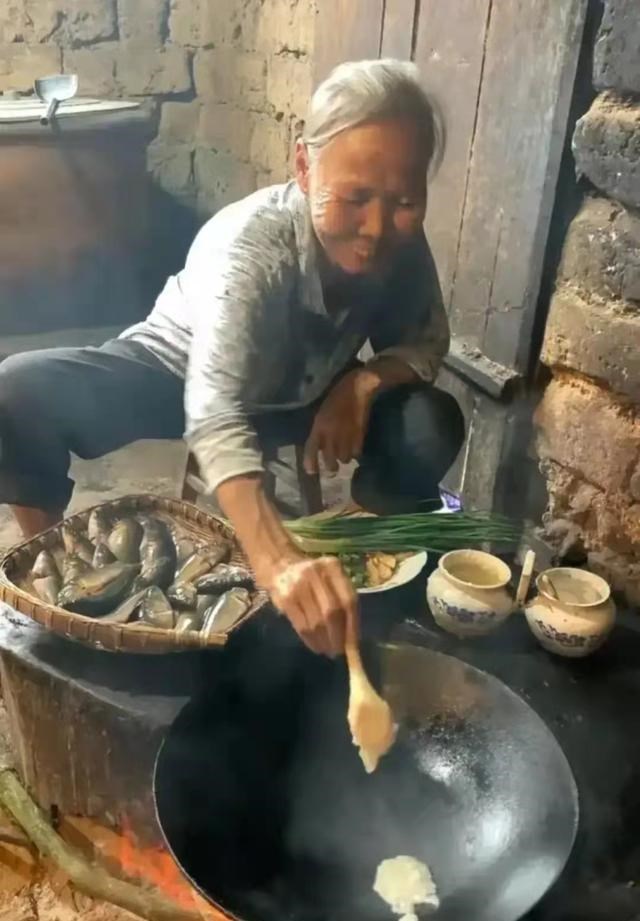 梧州 第一次去四川男友家，他奶奶煮鱼，鱼鳞直接下锅，老妈：赶紧分手