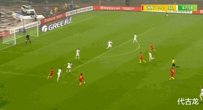 冯潇霆|冯潇霆傅欢作何感想？女足训练赛跑1.7万米，男足场上散步不防守