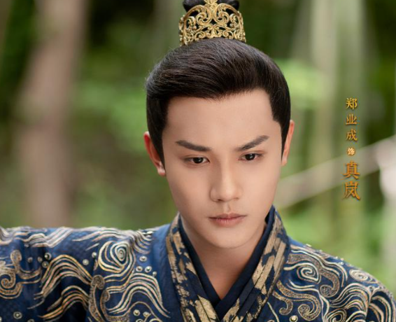 李易峰|《隐秘而伟大》爆火后，李易峰又有一剧来袭，看清女主我愣住了