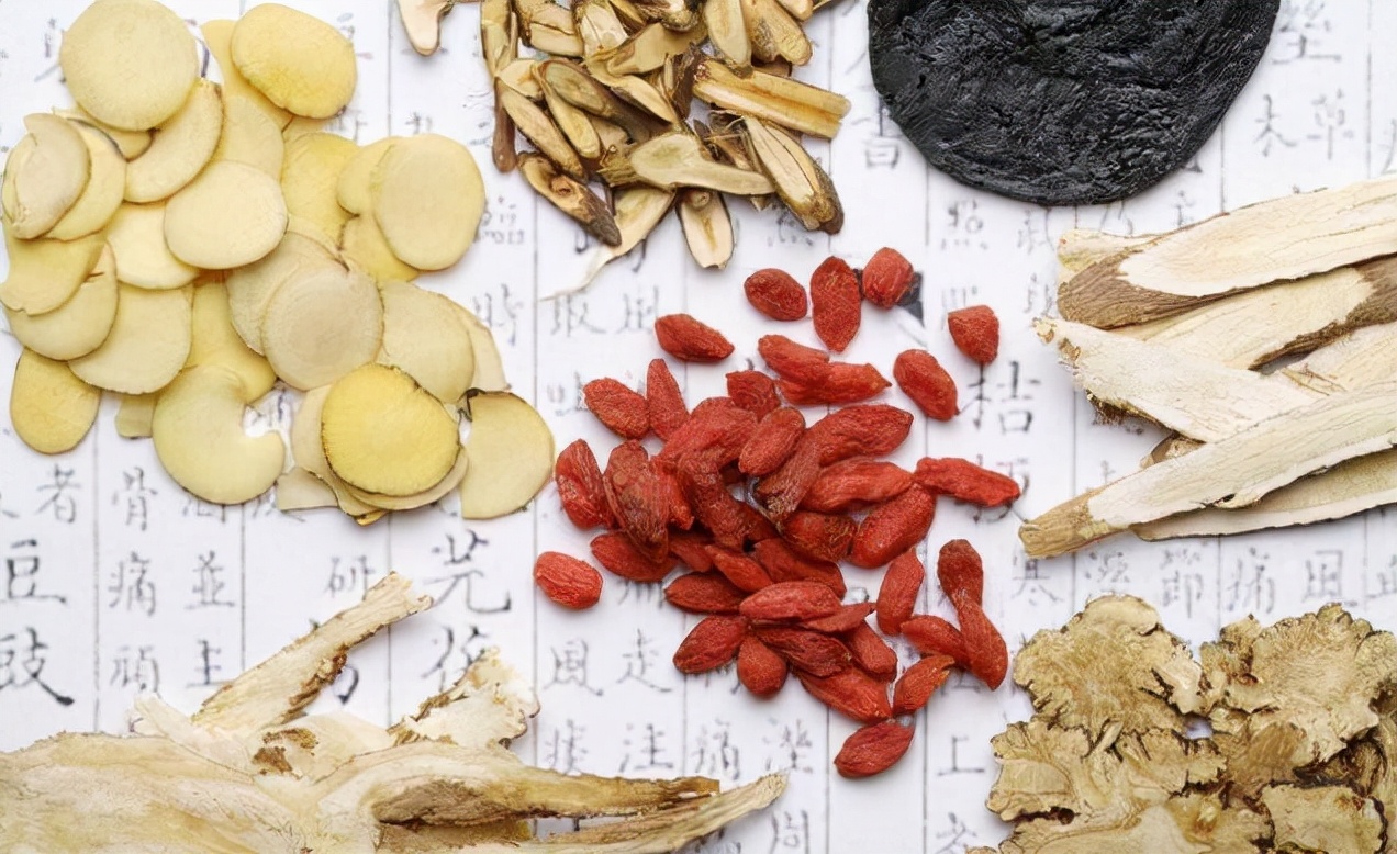 疾病|46岁单亲妈妈，结节从2.5降到0.3cm，只因常补1物，甲功才逐渐变强