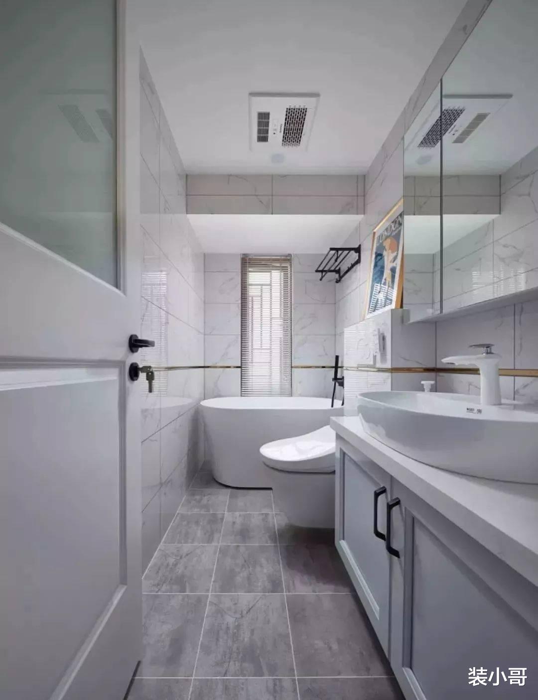 为什么外国人敢在卫生间吃饭,而中国的小卫生间就又潮又臭?