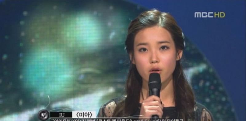 李智恩|1.5亿韩元买辆车给父亲，IU家不用女儿辛苦钱，青春笑容不心酸