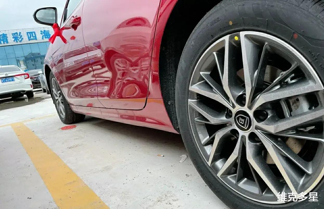 维克多星 网友直呼：法系二手车真便宜啊！