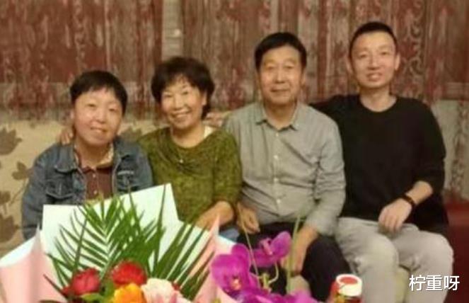生母养母发生矛盾,姚威选择沉默不语,遭到杜新枝粉丝道德绑架