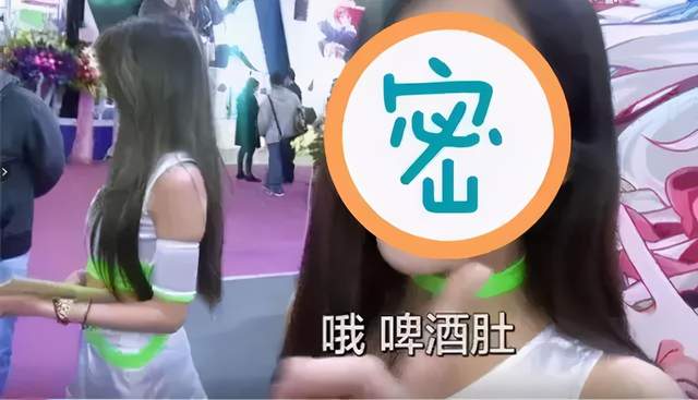 |肌肉小哥发自拍照遭网友拒收拉黑，网友：众所周知，脸是最难练的