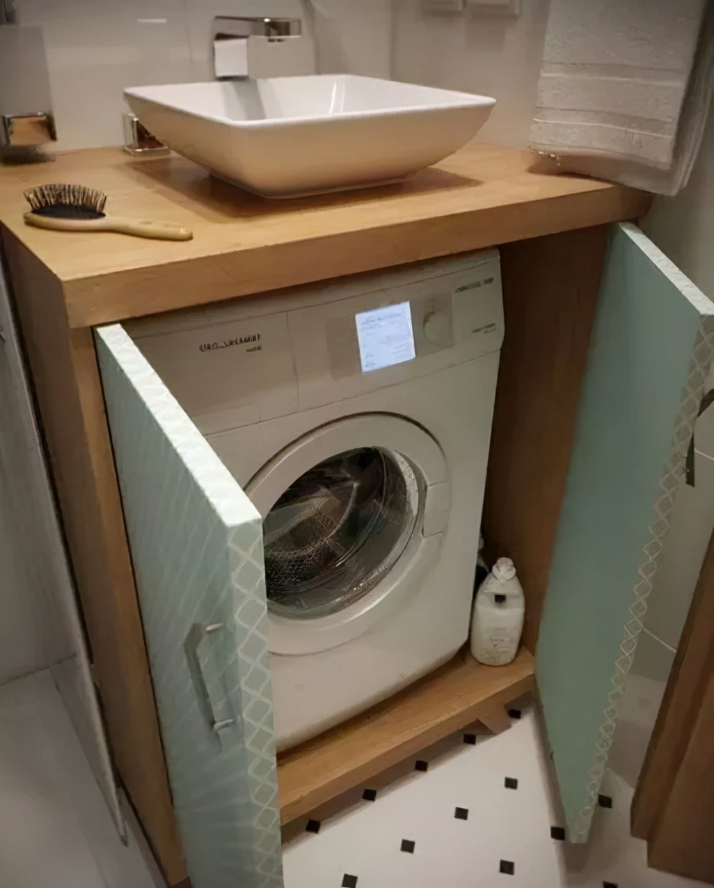 为什么你家卫生间那么挤，原来洗衣机摆放有讲究！