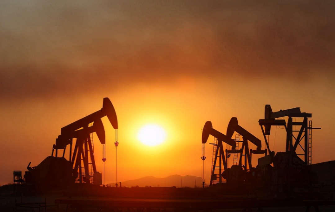 沙特阿拉伯 中国定价一枚1亿人民币，沙特喜出望外，1亿美金不算啥，来35枚